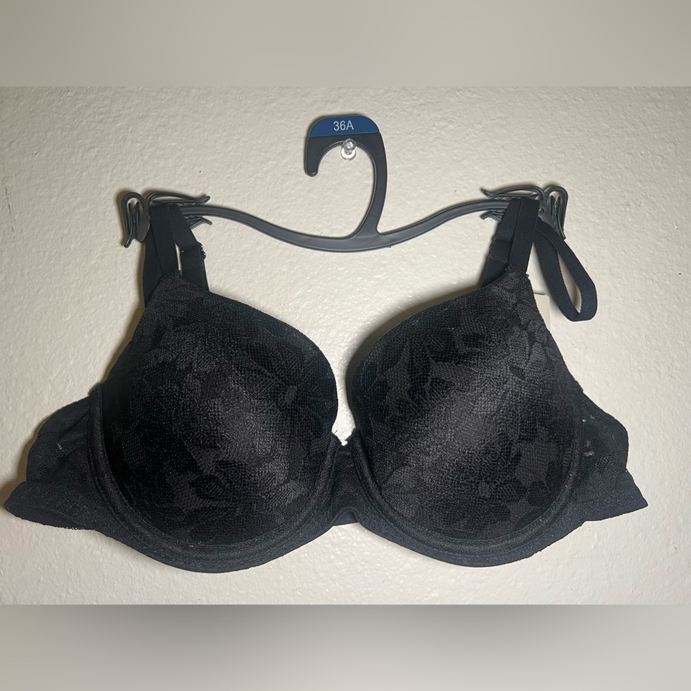 Chic Black Floral Lace Bra